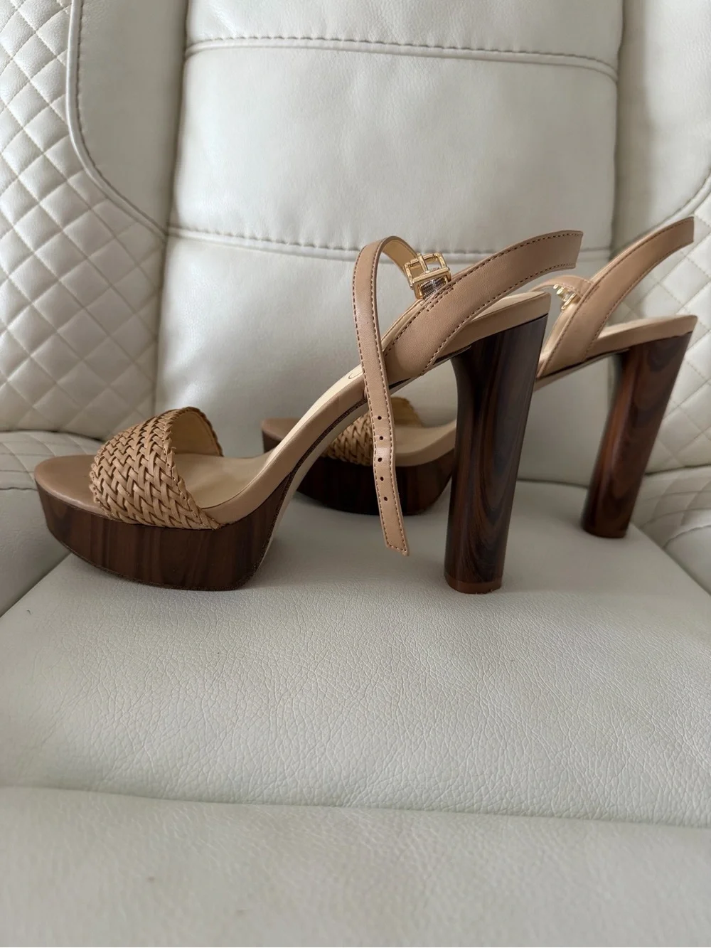 Jessica Simpson chic tan